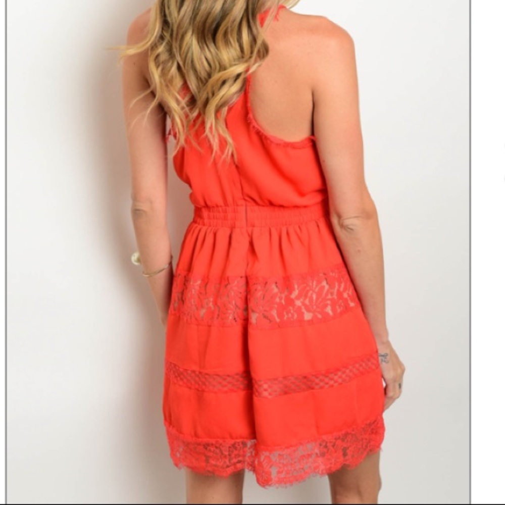 Red lace detail elastic waist mini dress, NEW - Picture 2 of 6